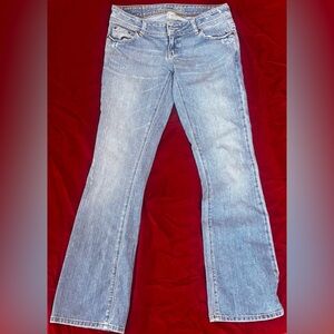 American Eagle Outfitters Woman’s Light Wash Jeans